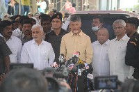 Celebs Pay Homage to Taraka Ratna